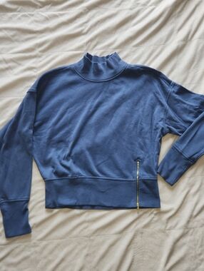 Old Navy Cornflower Blue Funnel Neck Sweatshirt with Zipper Accent. Womens XS